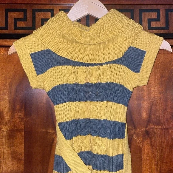 Cherrystix Girls Mustard Gray Stripe Knit Sweater Size S 4 NWT Fall Winter - Picture 3 of 11